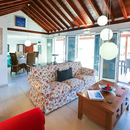 Dos Piedras Villa Puerto del Carmen